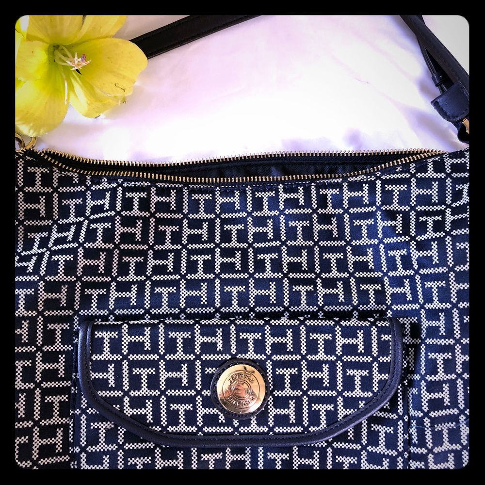 Tommy Hilfiger purse